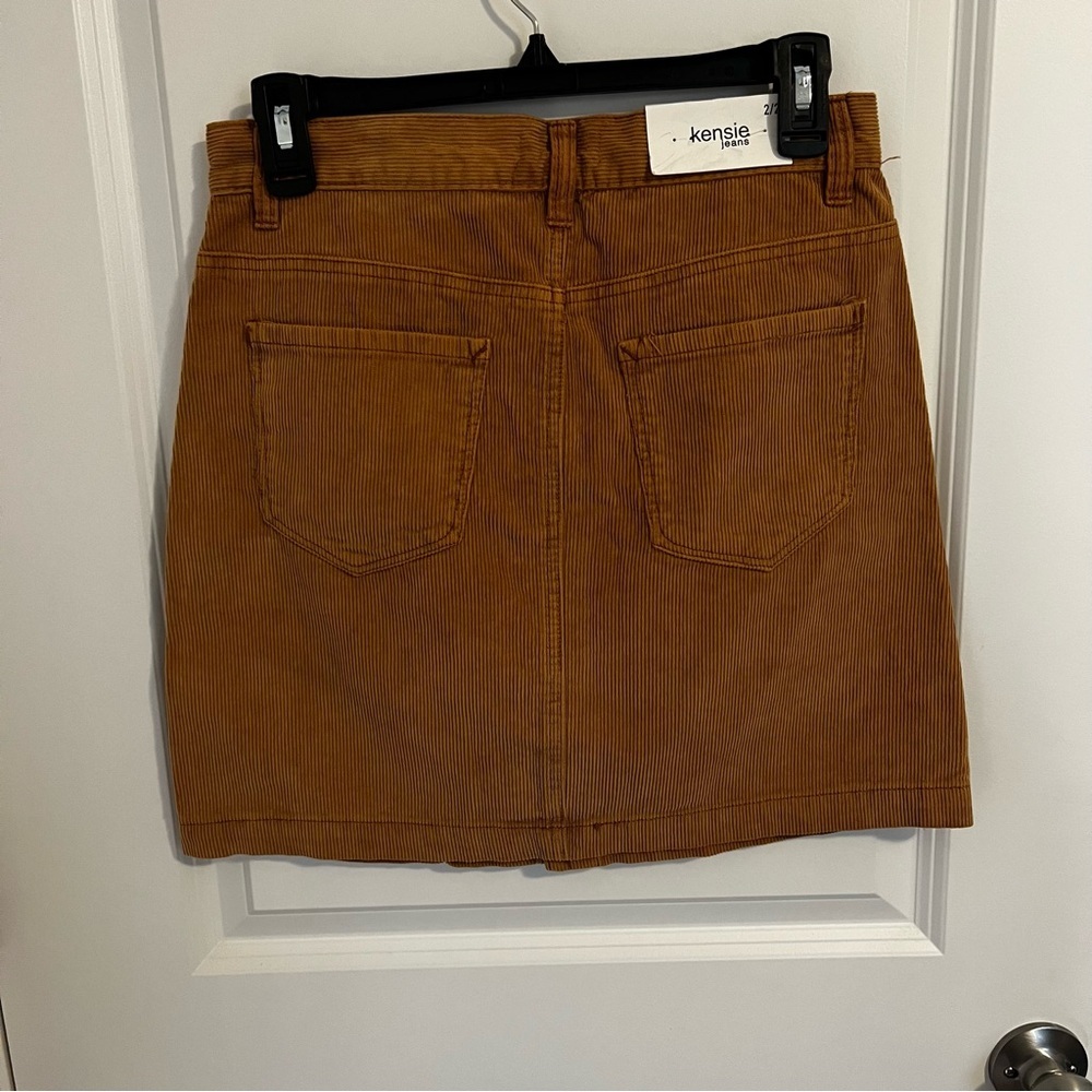 KENSIE JEANS CORDUROY MINI SKIRT SIZE 2/26‎ BUTTON DOWN DEEP CAMEL BROWN NWT - Picture 3 of 4